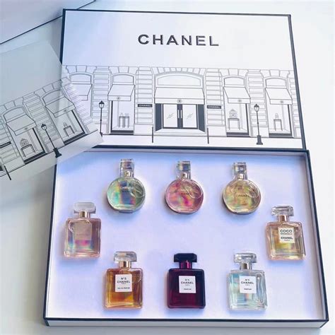 chanel mini perfume gift set.